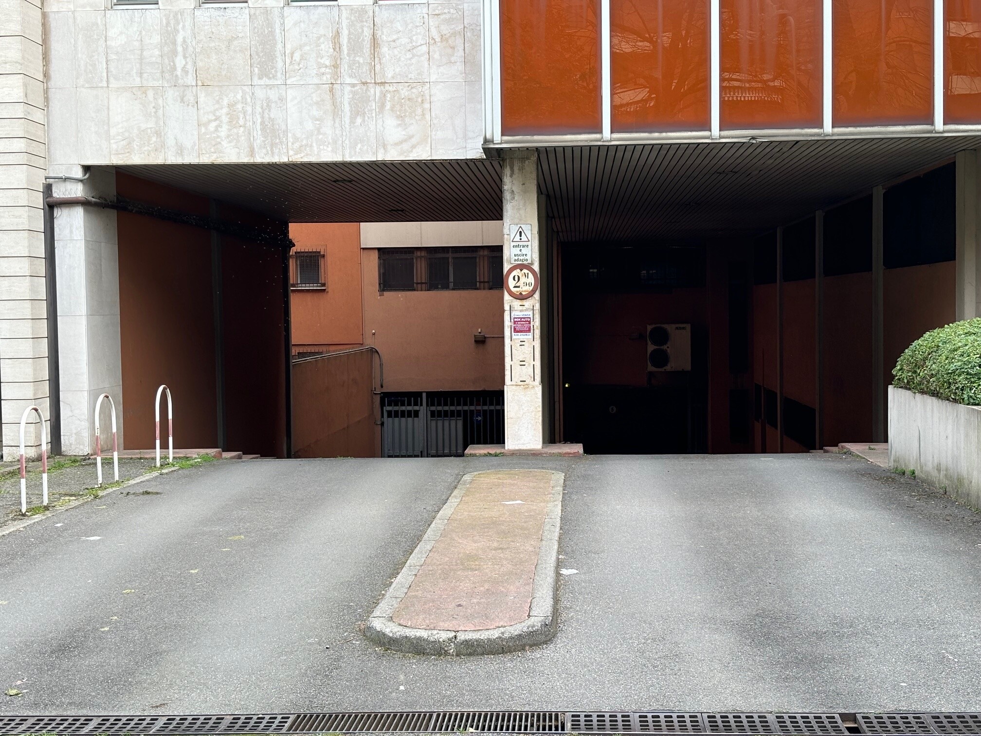 Garage / Posto Auto Singolo a Brescia - 1919-4