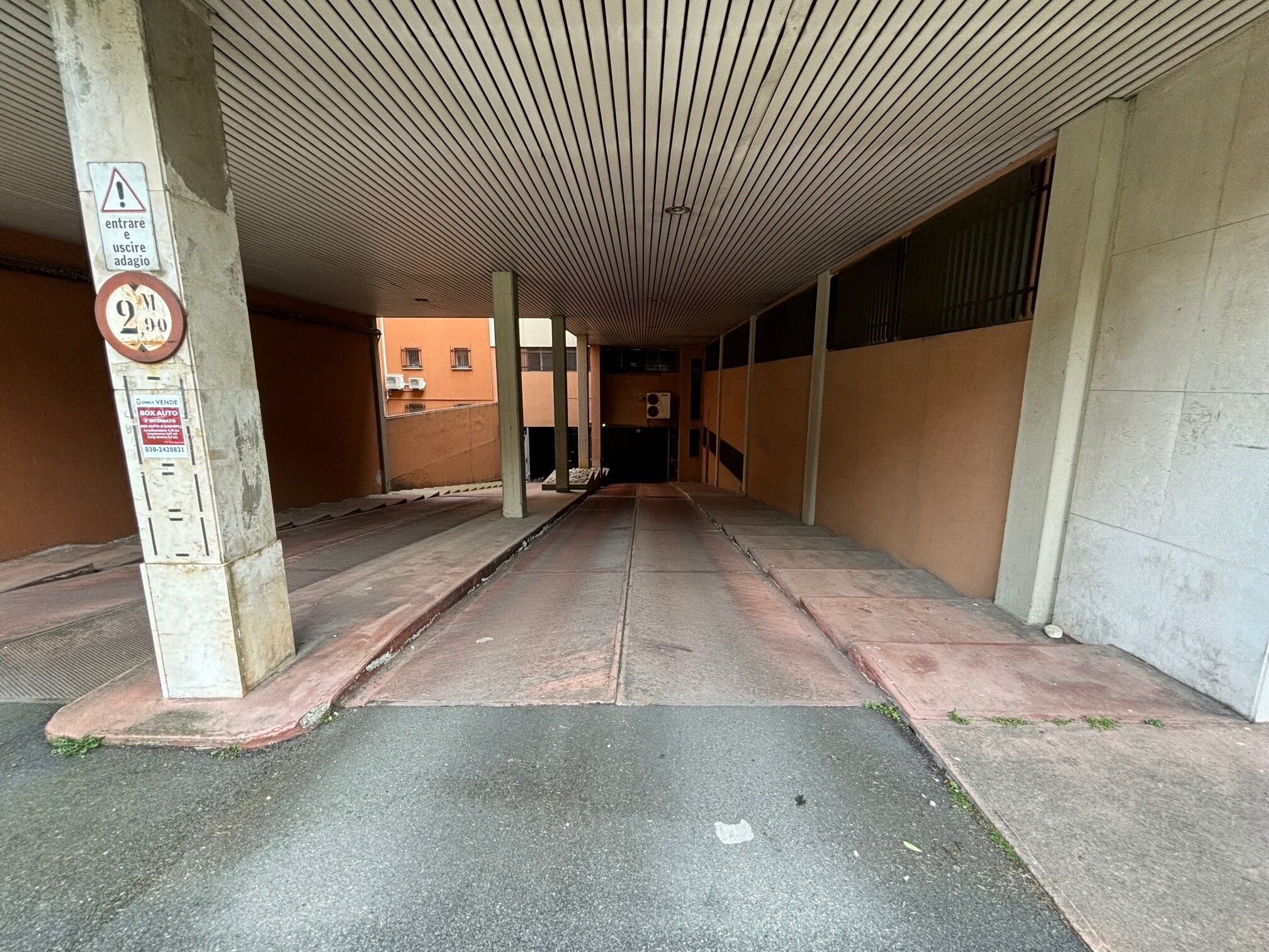 Garage / Posto Auto Singolo a Brescia - 1919-6