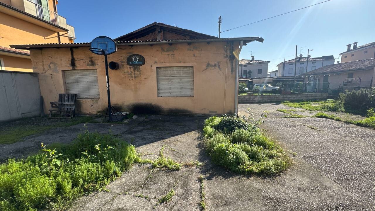 Casa Indipendente Plurilocale a Brescia - 3554-23