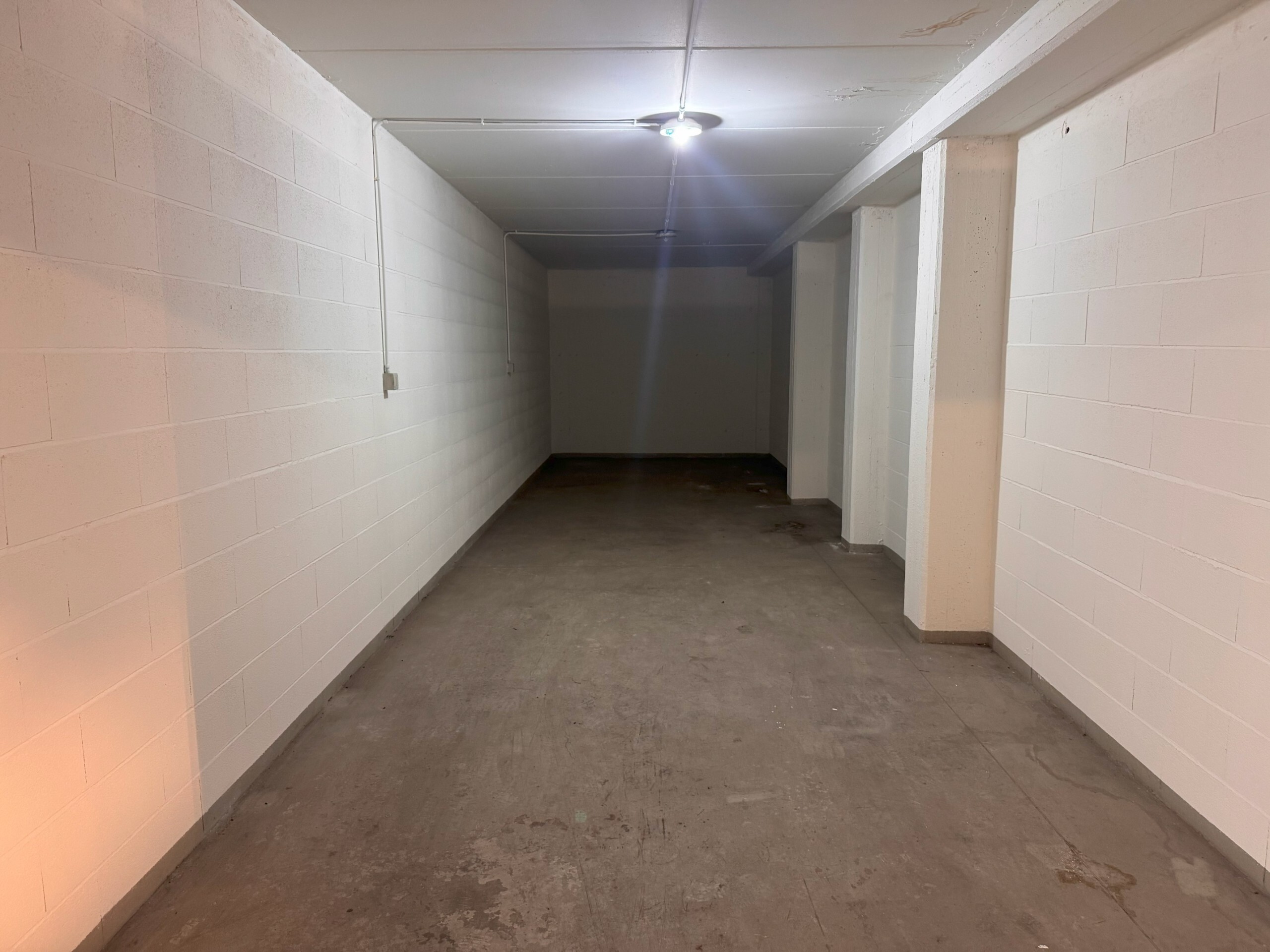 Garage / Posto Auto Doppio a Brescia - 3660-4