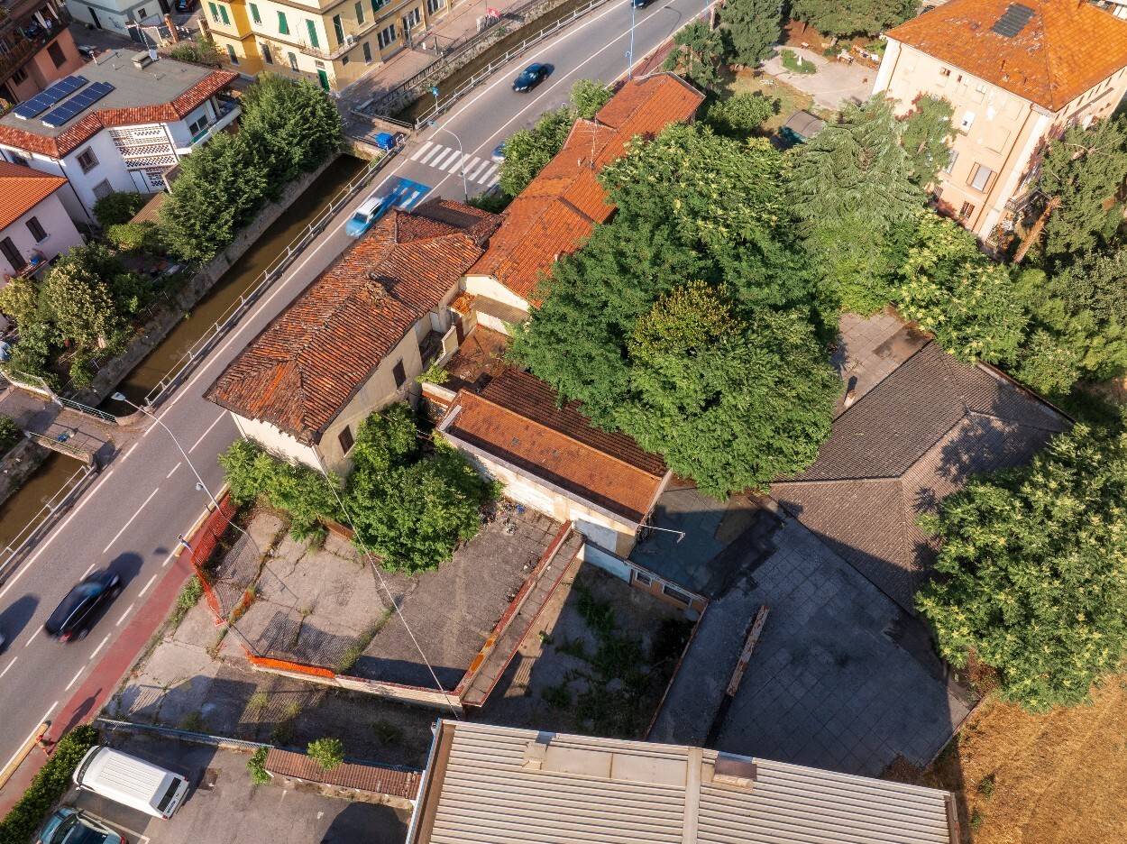 Palazzo / Stabile a Brescia - 3663-25