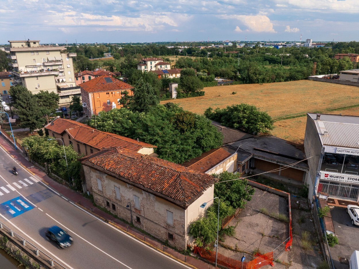 Palazzo / Stabile a Brescia - 3663-5