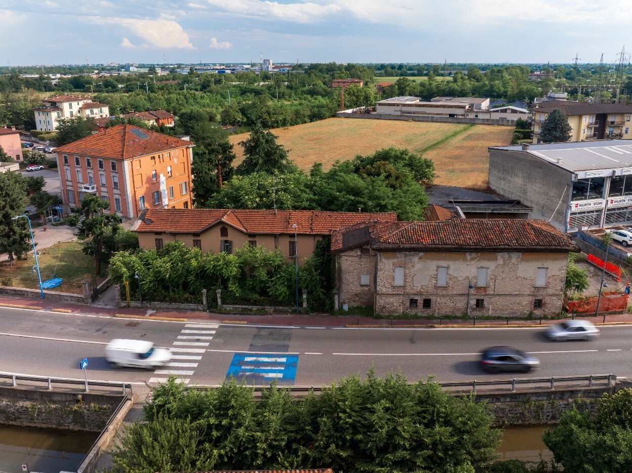 Palazzo / Stabile a Brescia - 3663-9